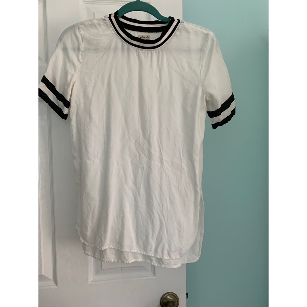 Hollister high low shirt